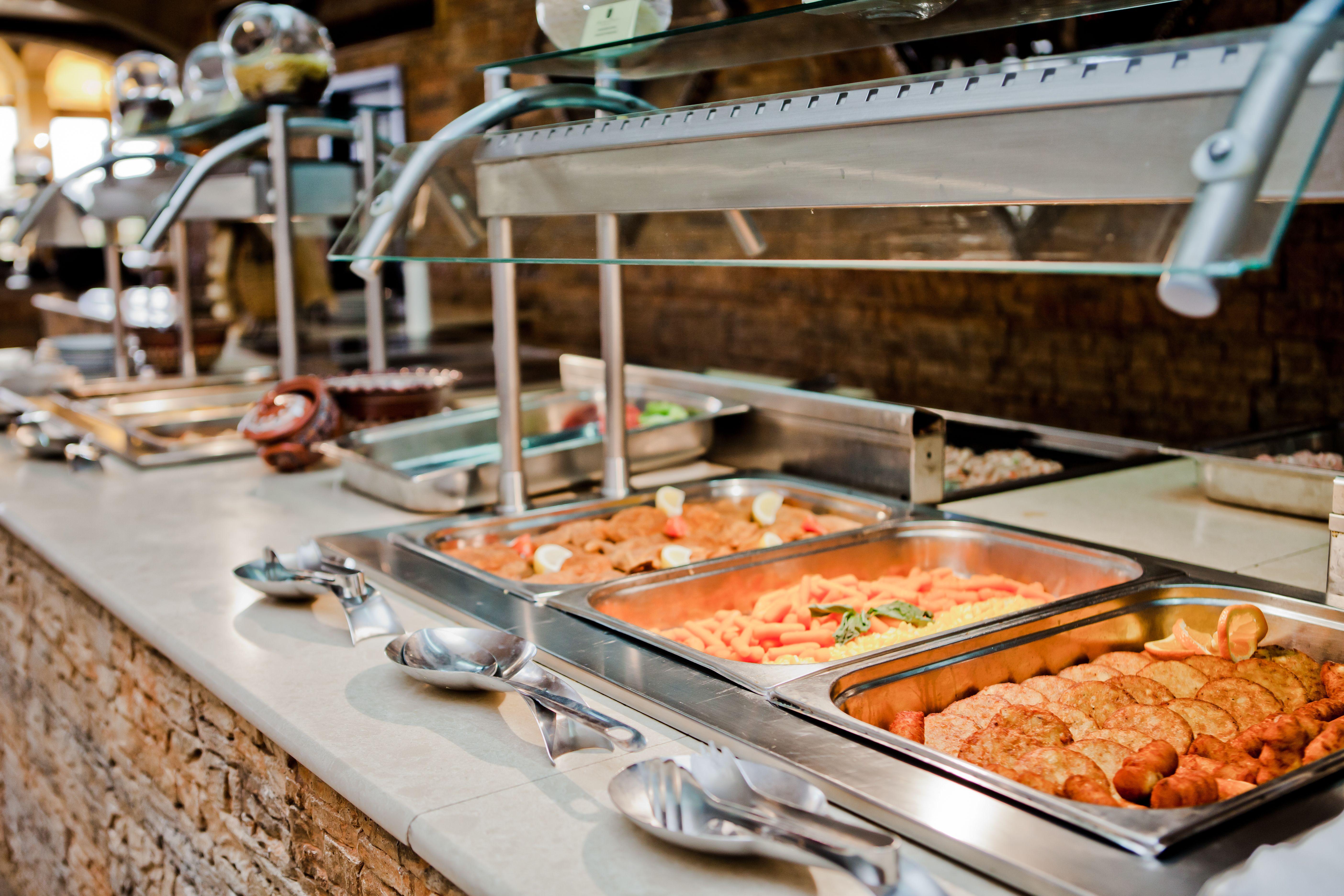 Imperial Palace Hotel Sunny Beach Exterior photo A hot food buffet