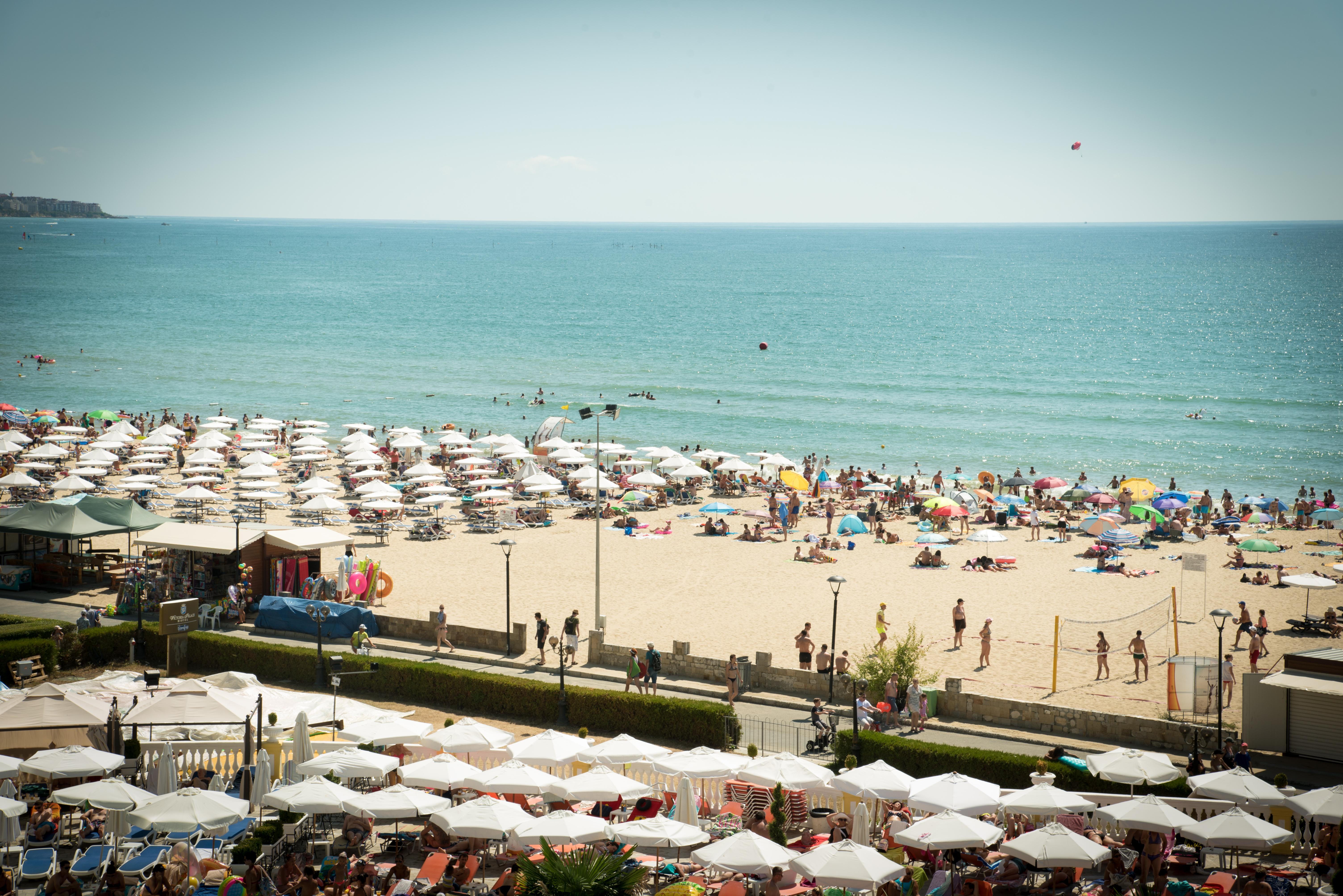 Imperial Palace Hotel Sunny Beach Exterior photo The beach at Torre del Greco