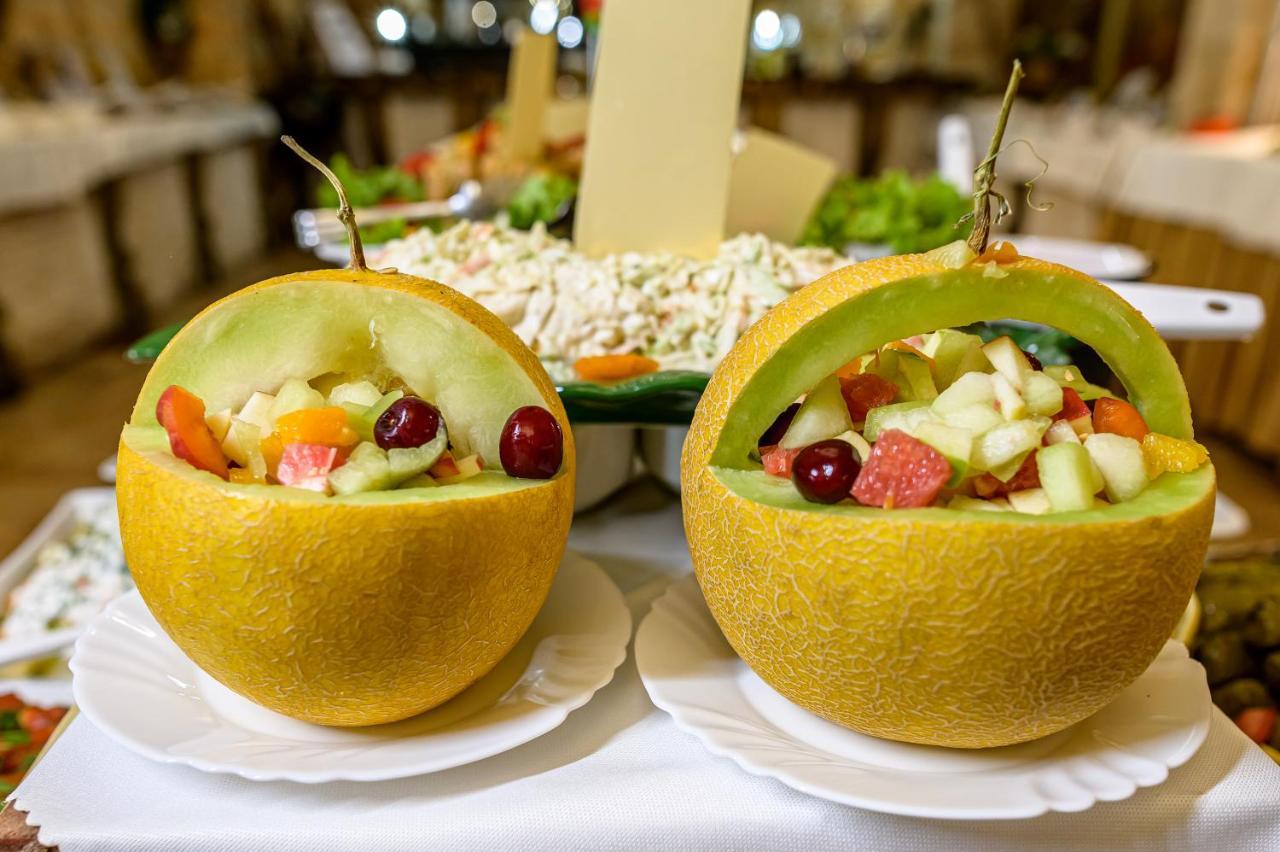 Imperial Palace Hotel Sunny Beach Exterior photo Fruit salad in pomelo